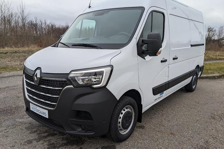 Hvid Renault Master IV T33 fra 2023