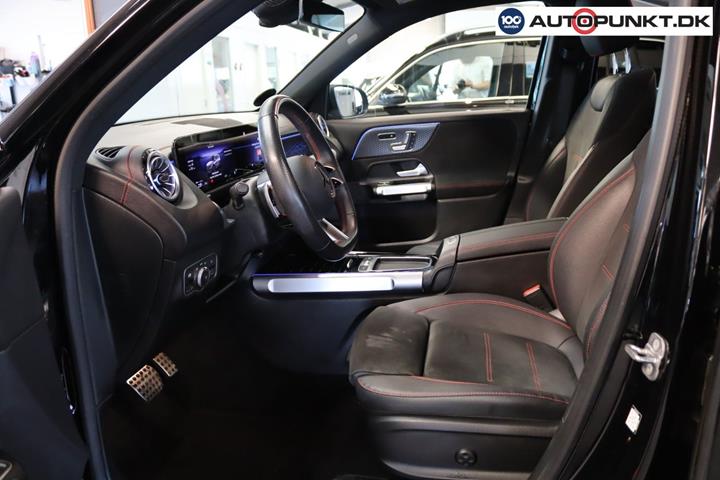 Sort Mercedes EQB250+ fra 2024