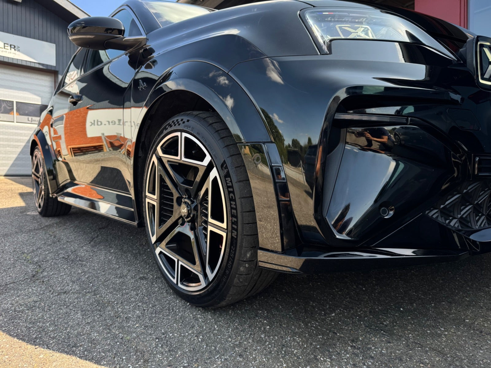 Sort Alpine A290 fra 2025