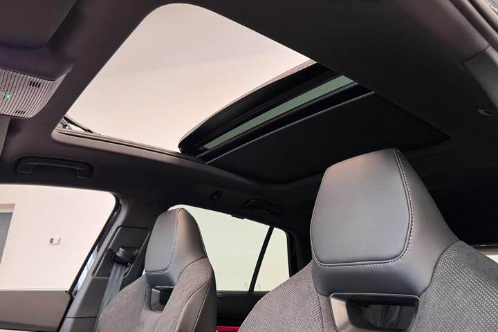 Sort Skoda Enyaq fra 2026