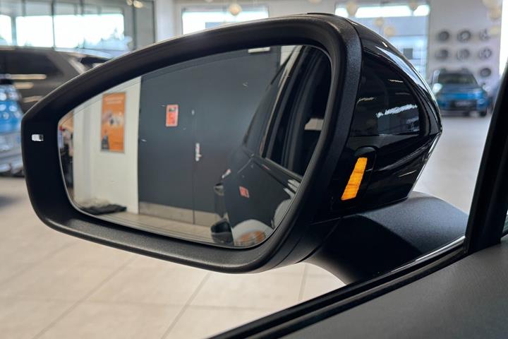 Sort Skoda Enyaq fra 2026