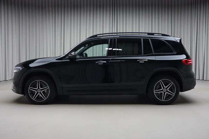 Sort Mercedes EQB250+ fra 2026