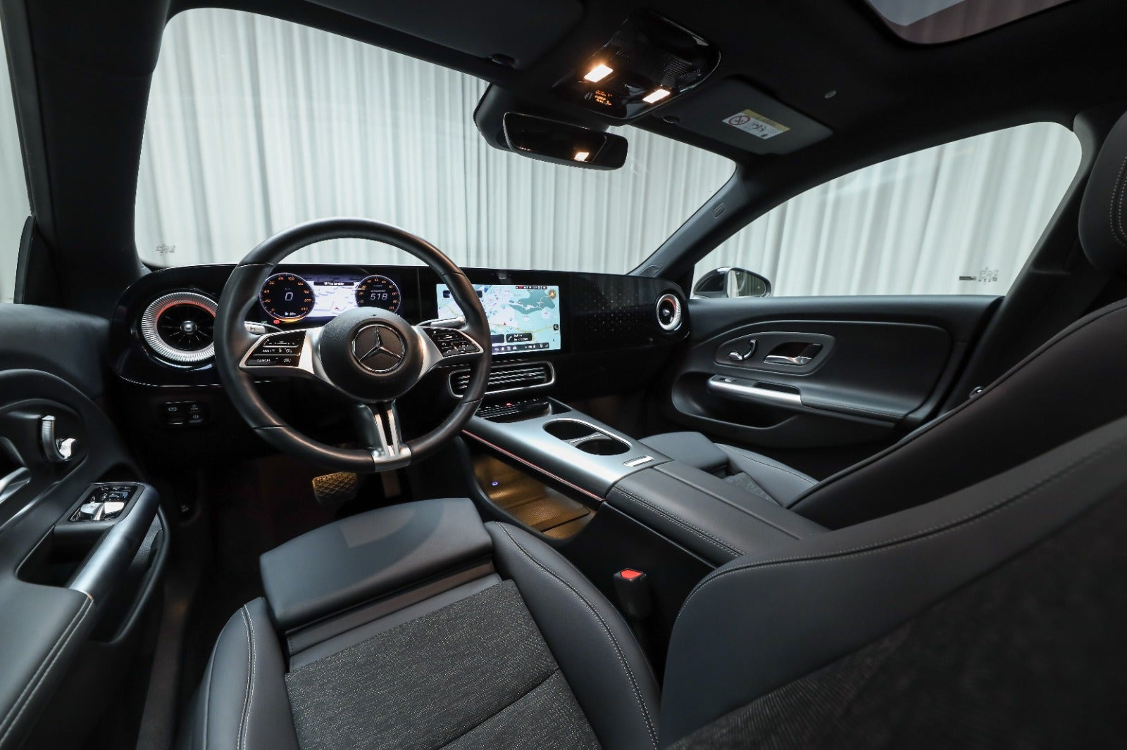 Sort Mercedes CLA250+ fra 2025