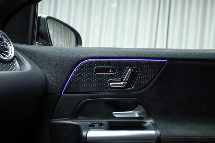 Sort Mercedes EQA250+ fra 2026