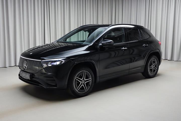 Sort Mercedes EQA250+ fra 2026 set udefra
