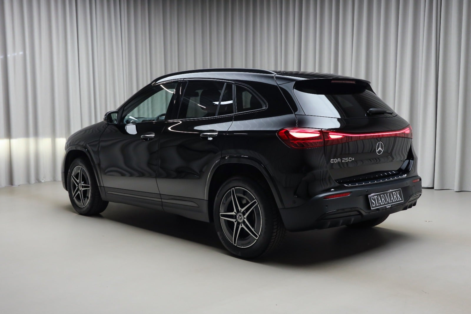 Sort Mercedes EQA250+ fra 2026