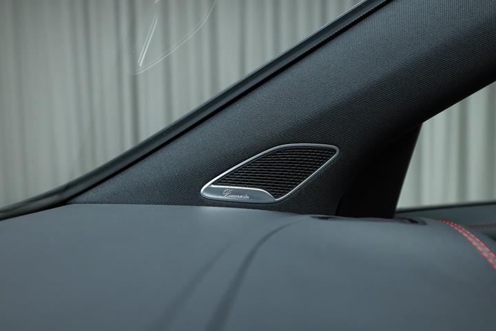 Sort Mercedes EQA250+ fra 2026