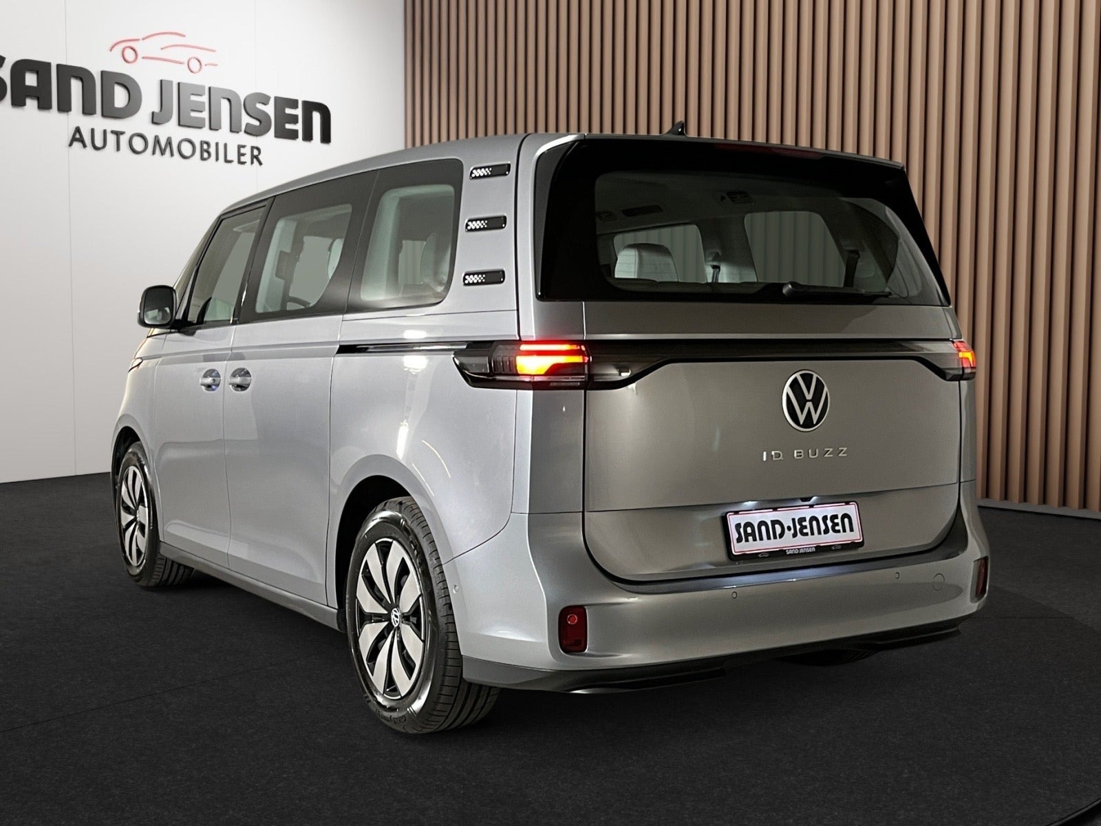 Sølv VW ID.Buzz fra 2026