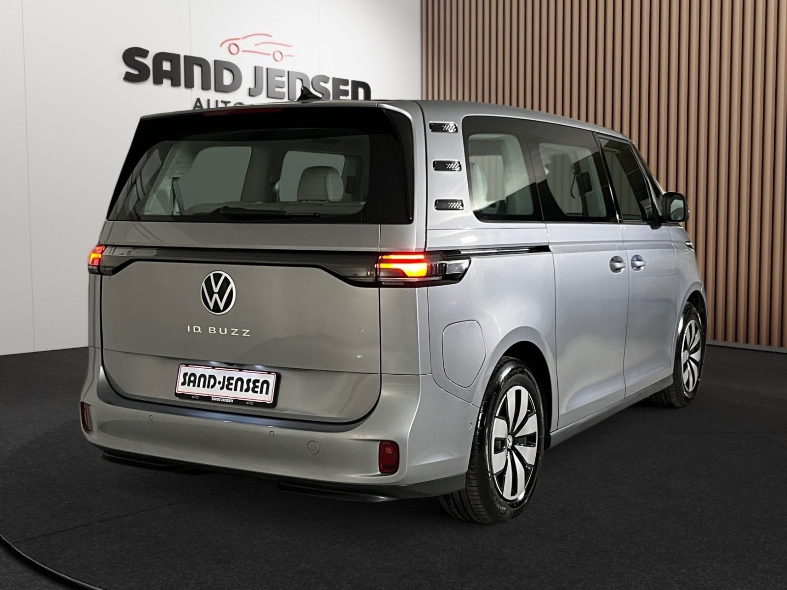 Sølv VW ID.Buzz fra 2026