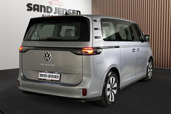 Sølv VW ID.Buzz fra 2026