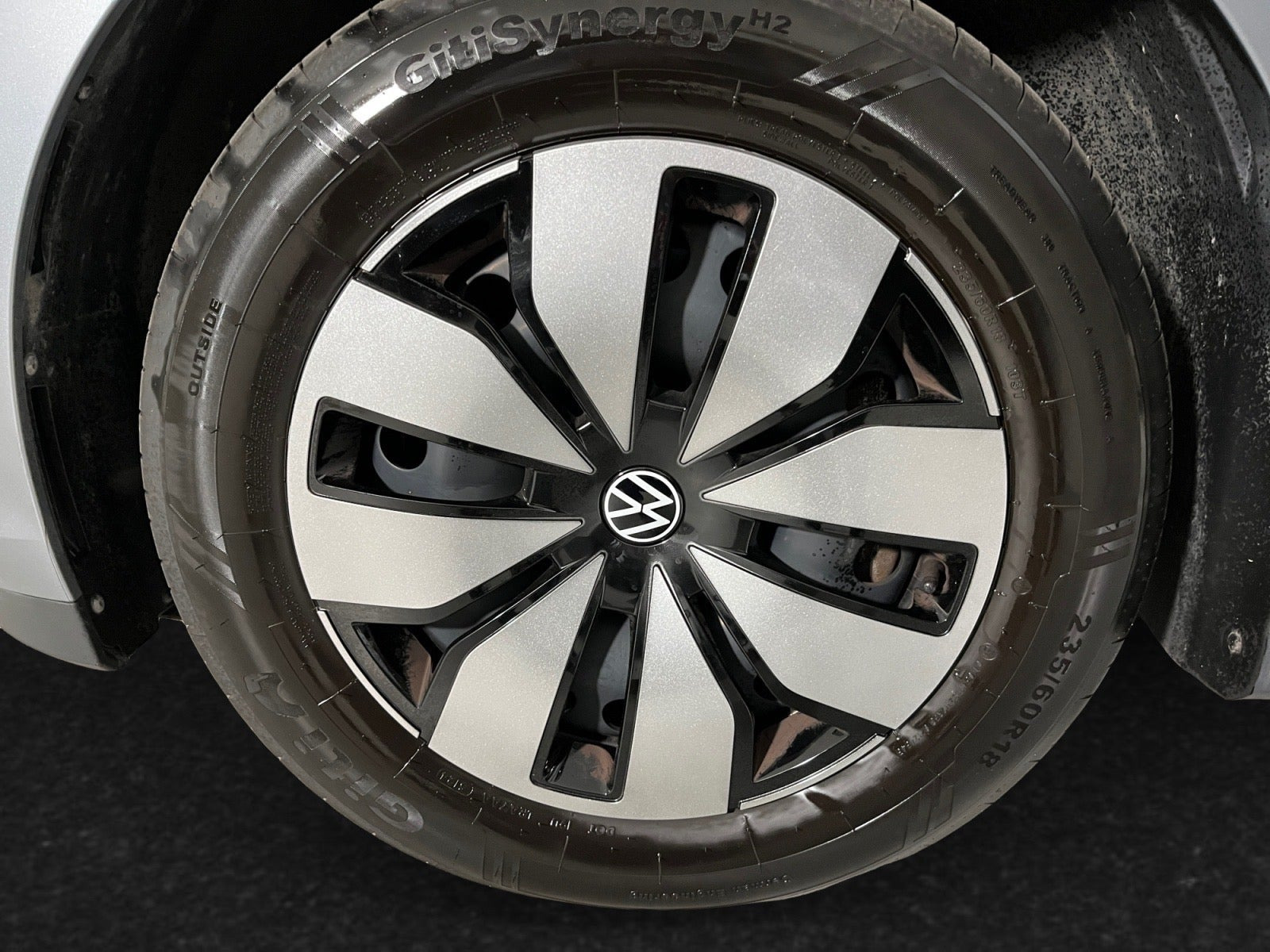 Sølv VW ID.Buzz fra 2026