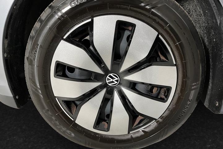 Sølv VW ID.Buzz fra 2026