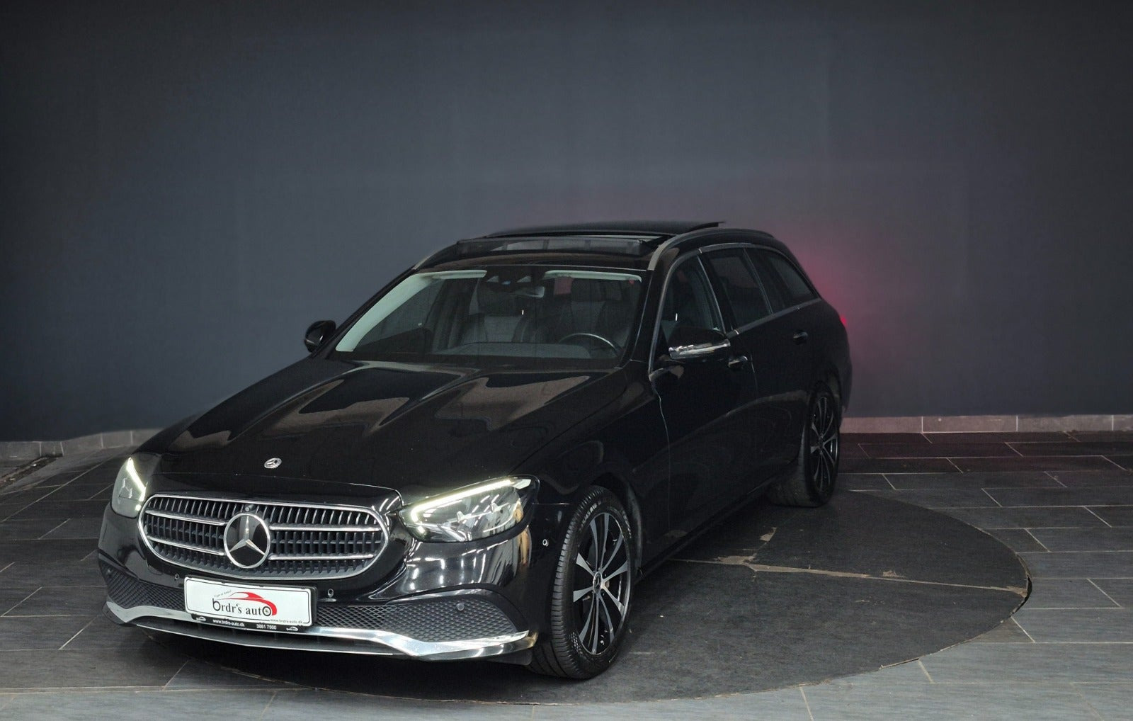 Sort Mercedes E300 e fra 2022