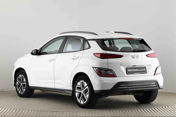 Hvid Hyundai Kona fra 2023