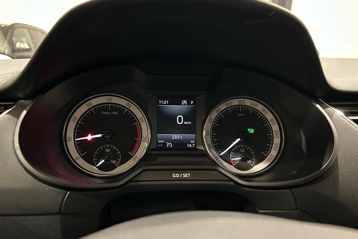 Hvid Skoda Octavia fra 2019