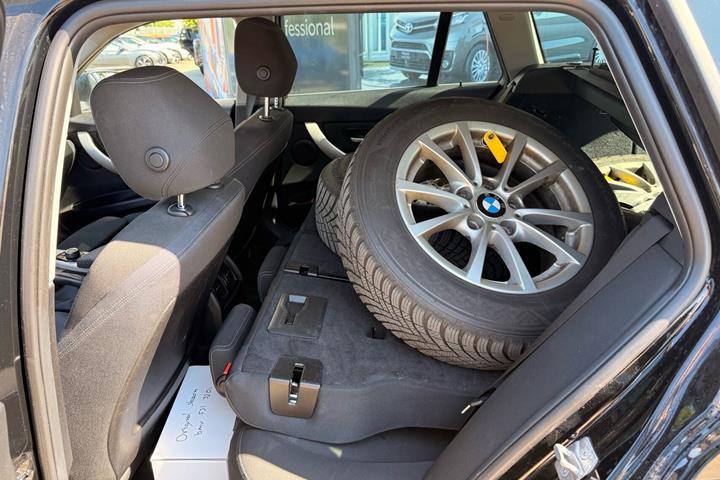 Sort BMW 320i fra 2017