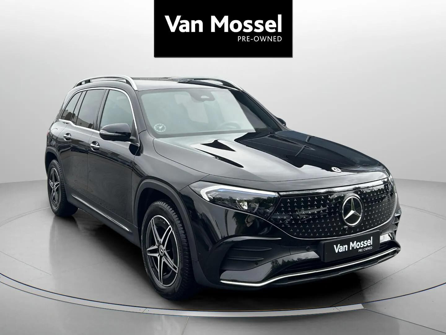 Sort Mercedes EQB 250+ fra 2025