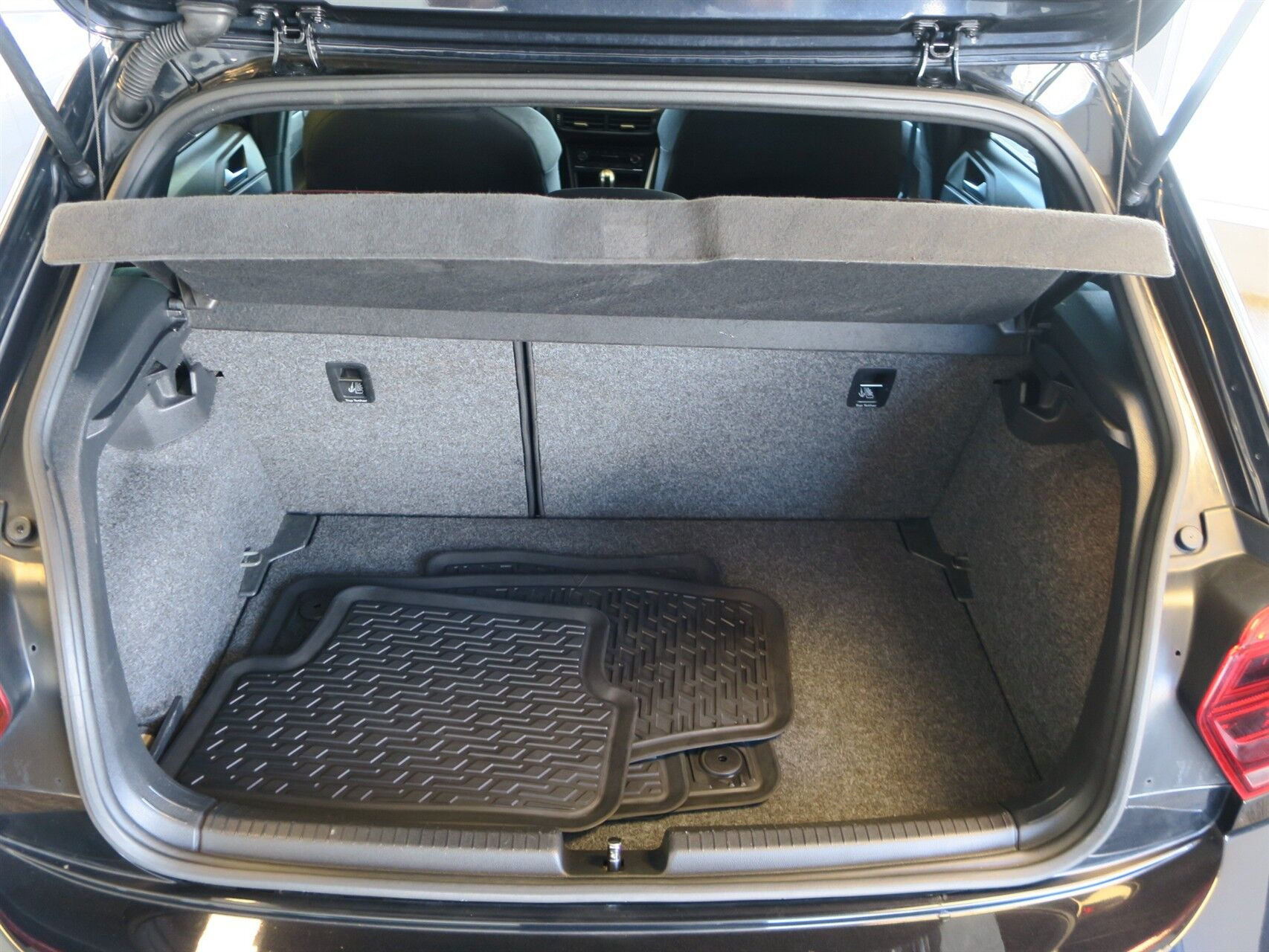 Sort VW Polo fra 2018
