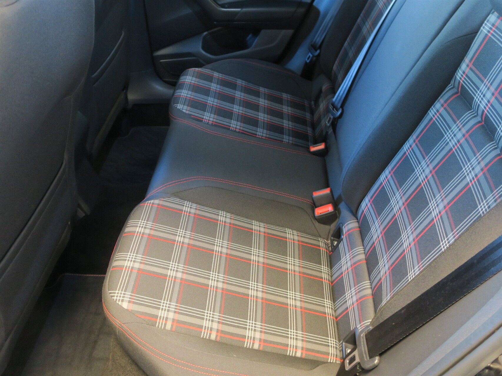 Sort VW Polo fra 2018