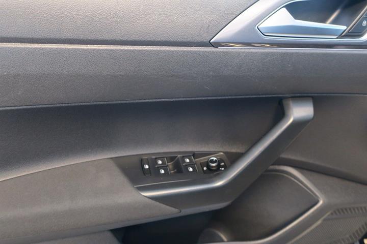 Sort VW Polo fra 2018