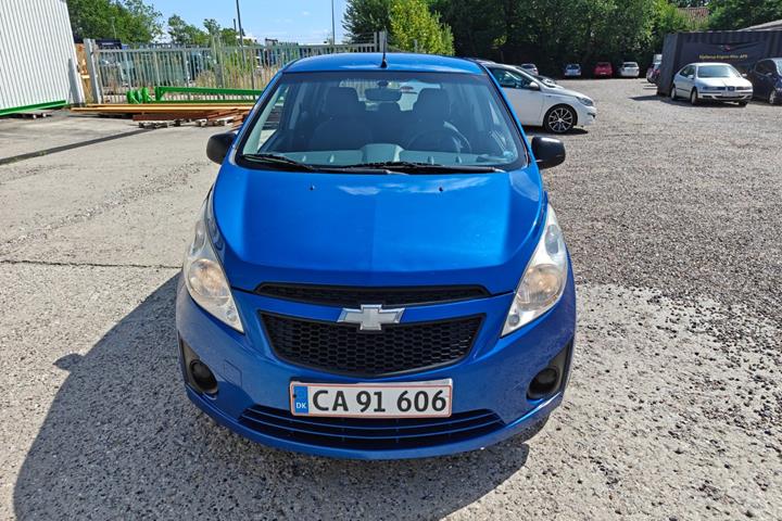 Gul Chevrolet Spark fra 2010