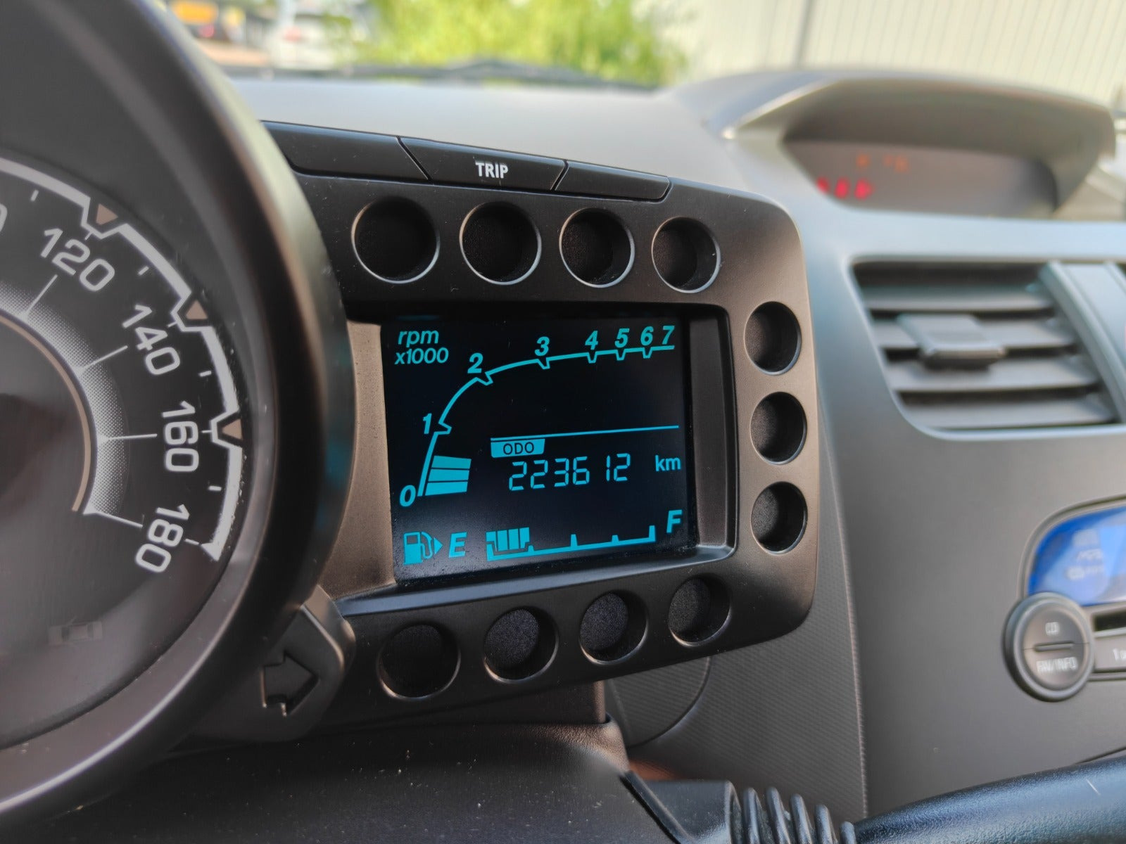 Gul Chevrolet Spark fra 2010