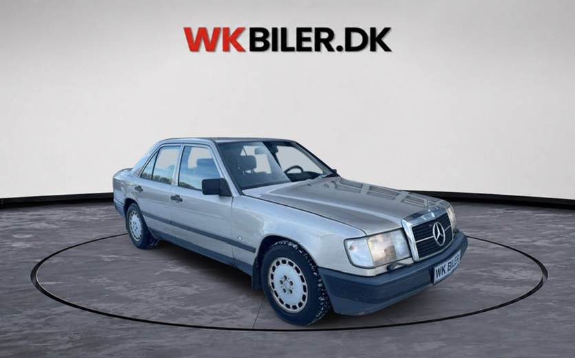 Mercedes 300 E 3,0 Limousine aut.