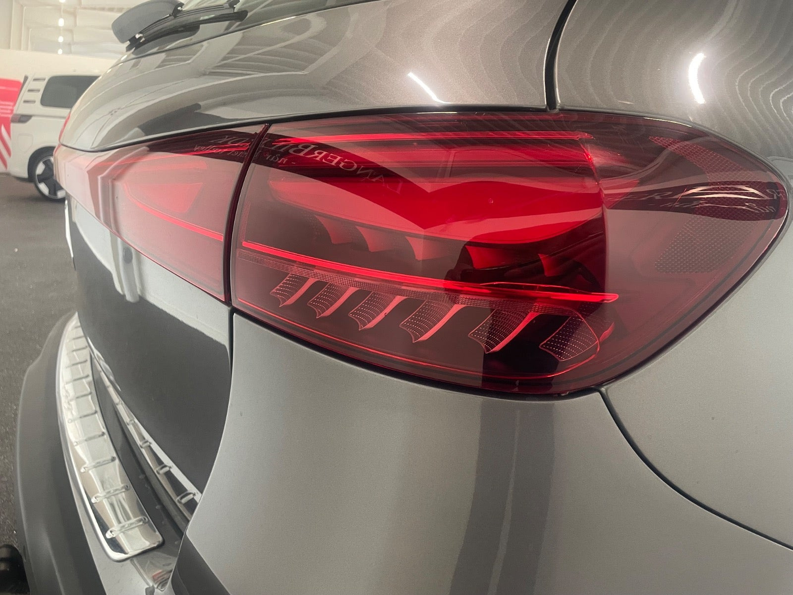 Grå Mercedes EQA250+ fra 2026