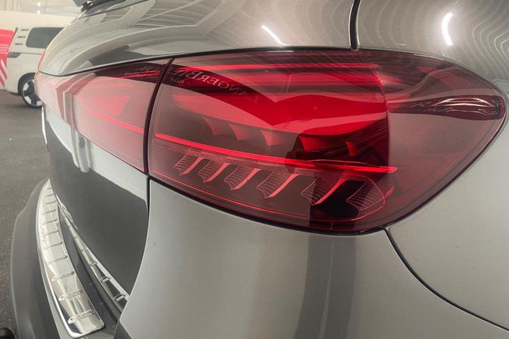 Grå Mercedes EQA250+ fra 2026