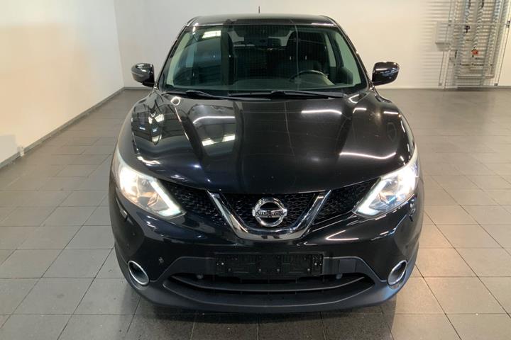 Sort Nissan Qashqai fra 2016