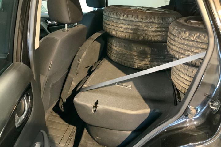 Sort Nissan Qashqai fra 2016