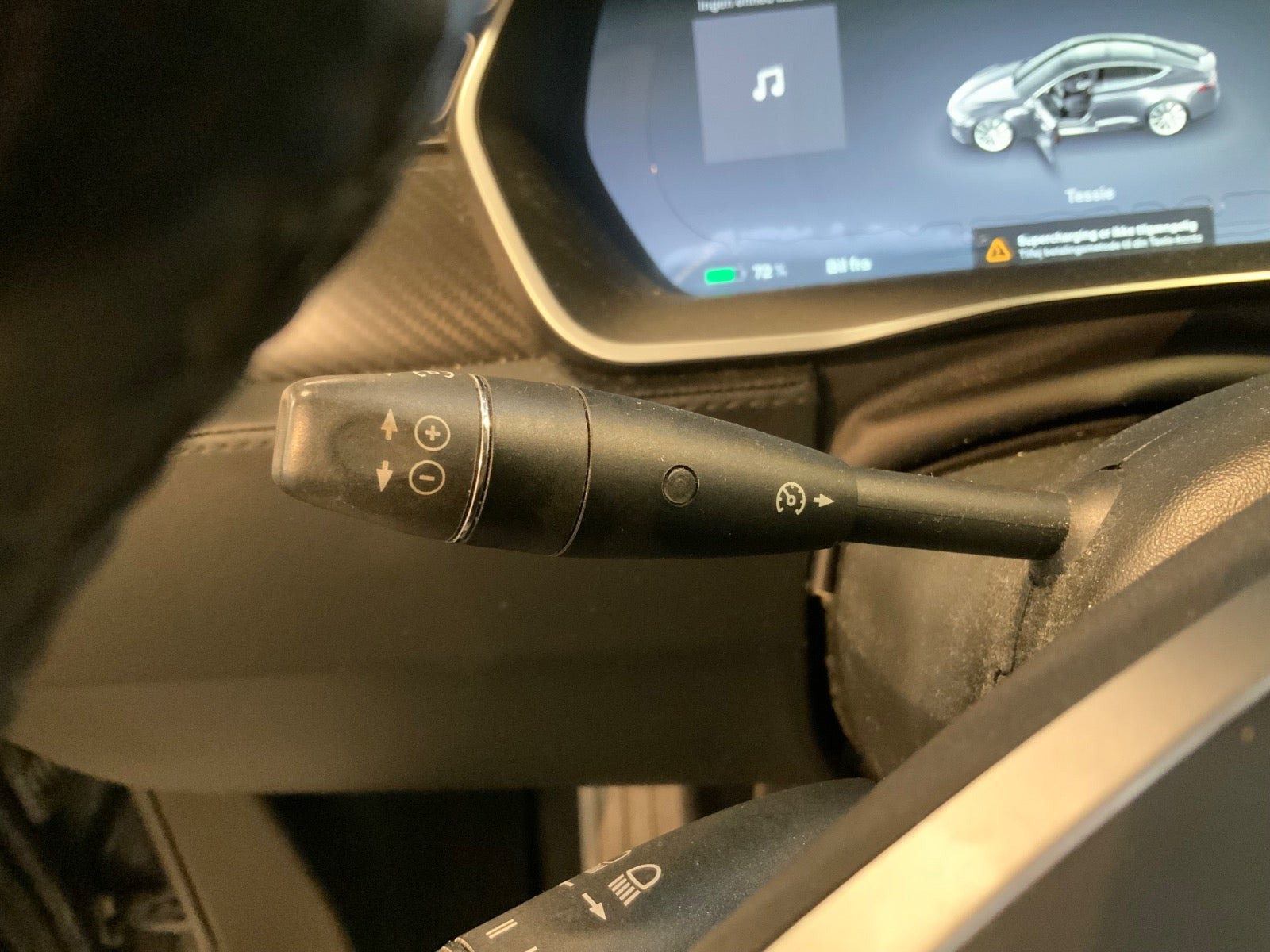 Grå Tesla Model S fra 2014
