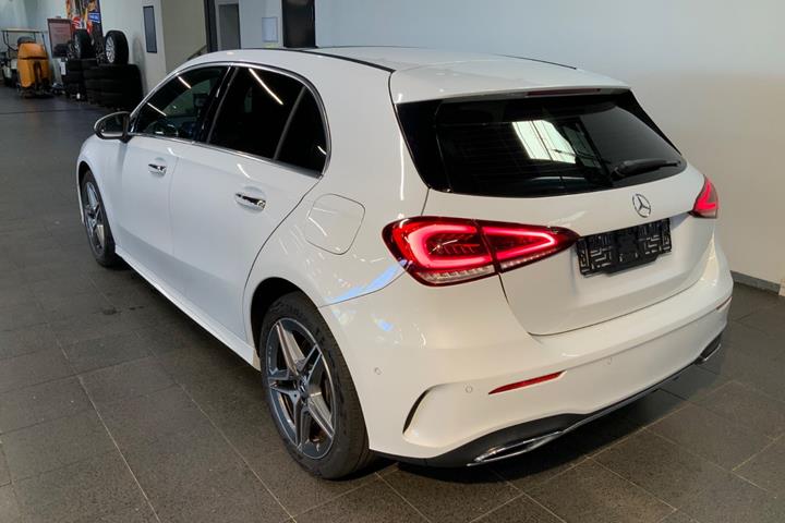 Hvid Mercedes A250 e fra 2021
