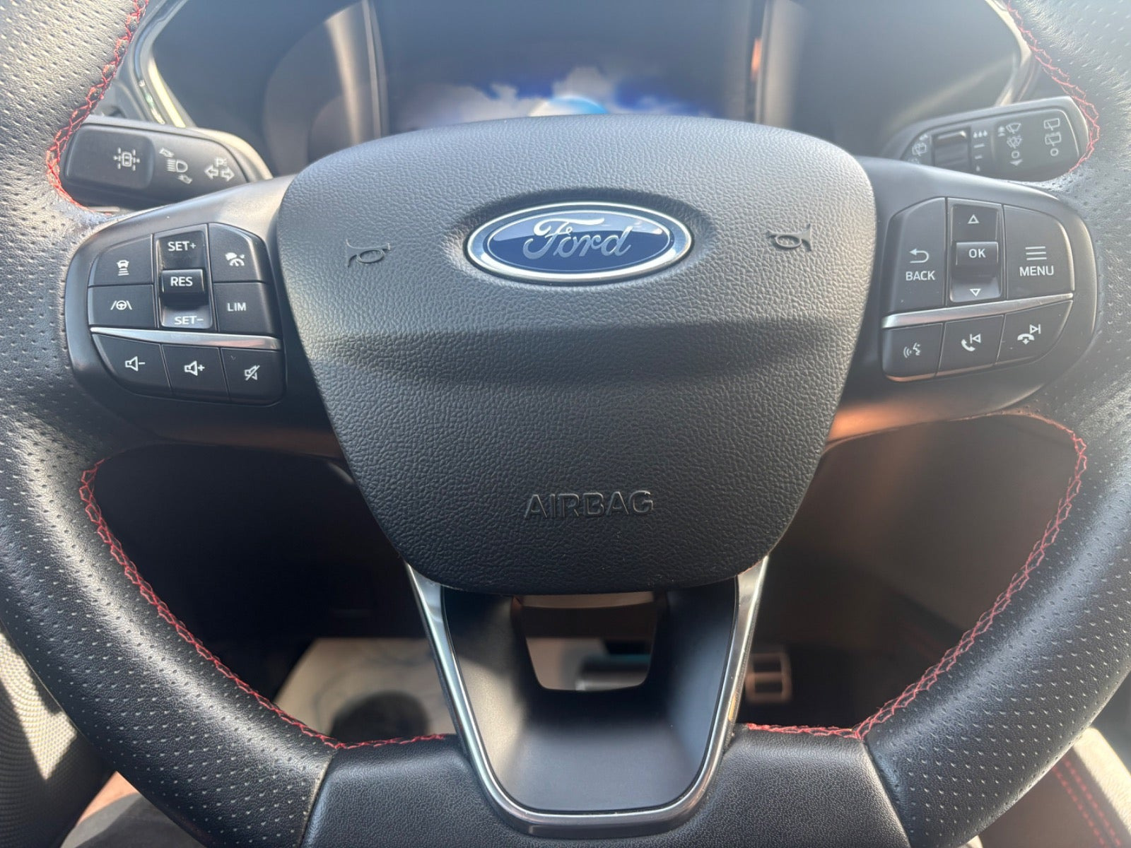 undefined Ford Kuga fra 2020