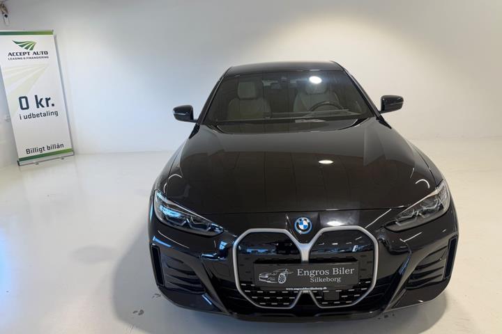 Sort BMW i4 fra 2023