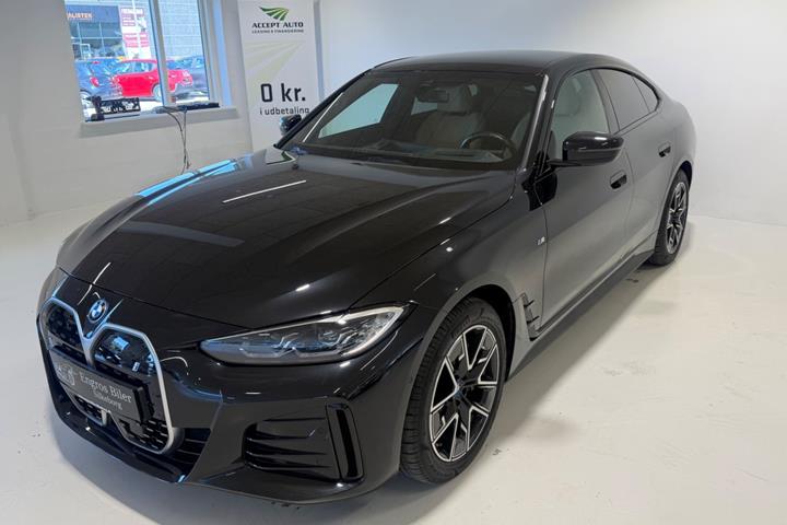 Sort BMW i4 fra 2023