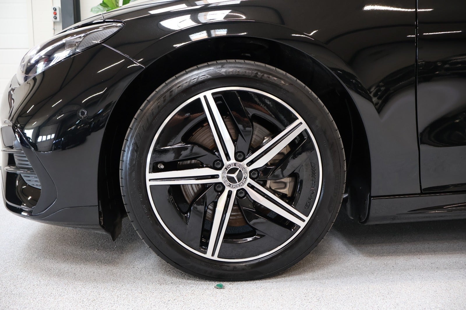 Sort Mercedes CLA250+ fra 2025