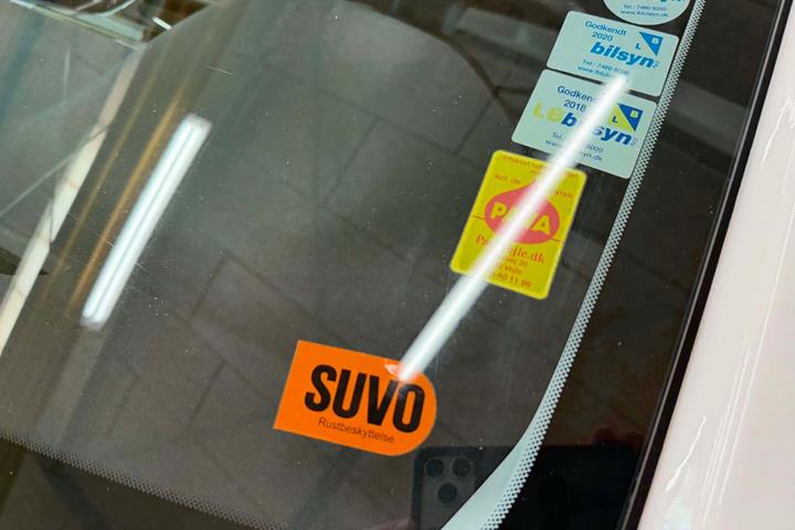Hvid Peugeot 208 fra 2015