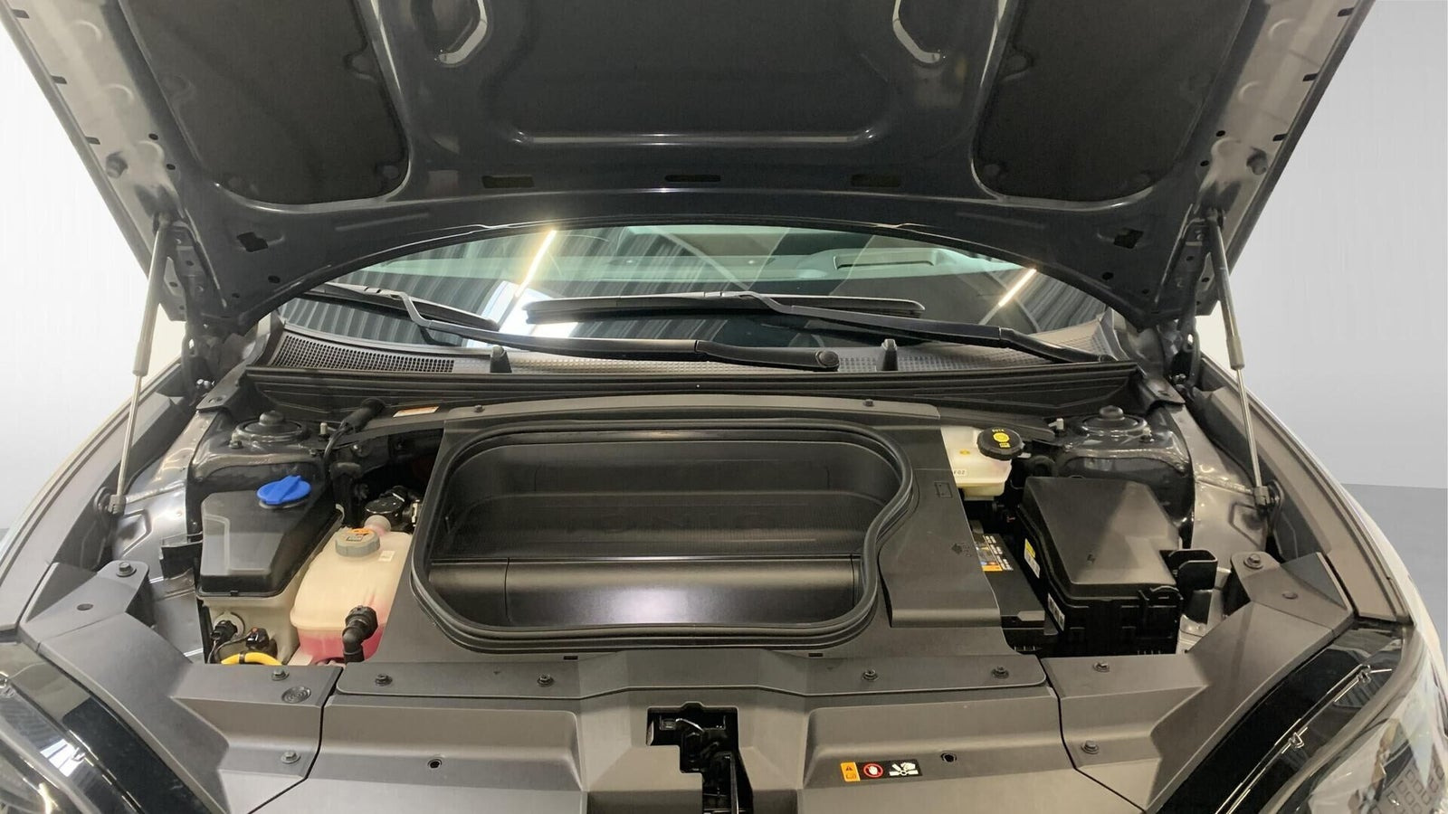 Sort Hyundai Ioniq 6 fra 2023
