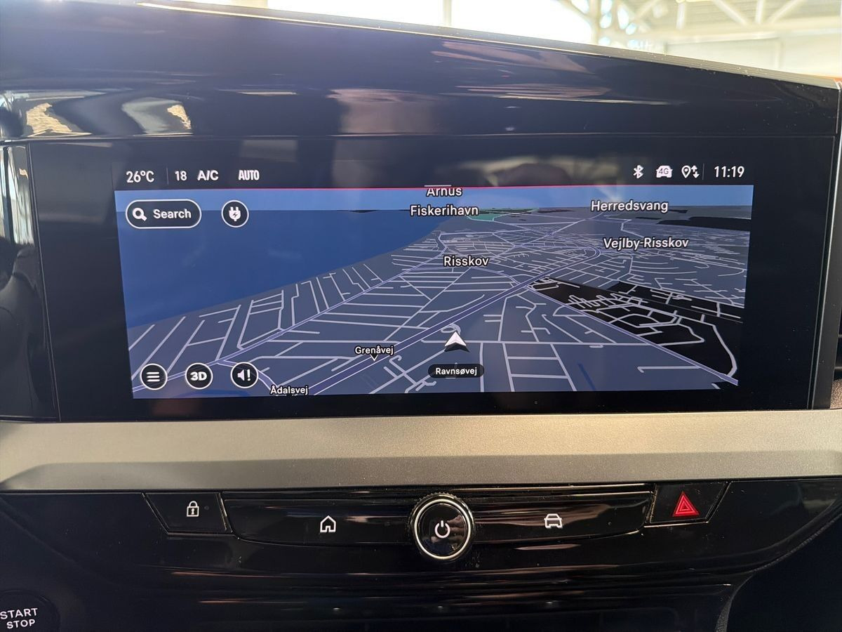 Grå Opel Mokka-e fra 2025