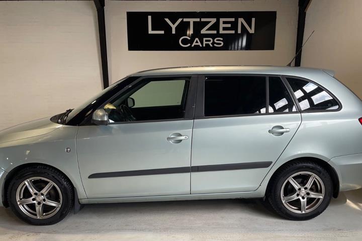 Grøn Skoda Fabia fra 2011