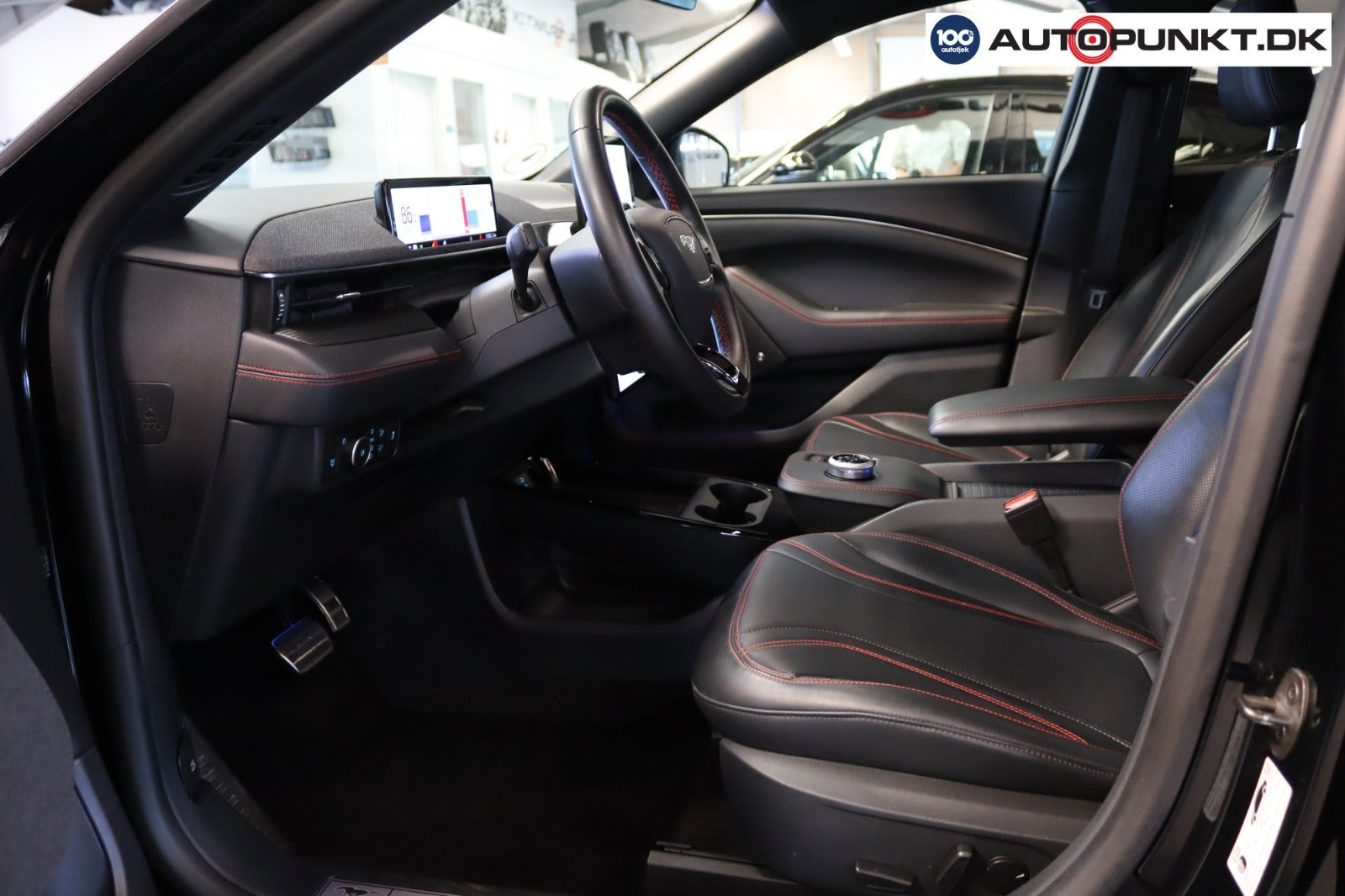Sort Ford Mustang Mach-E fra 2023