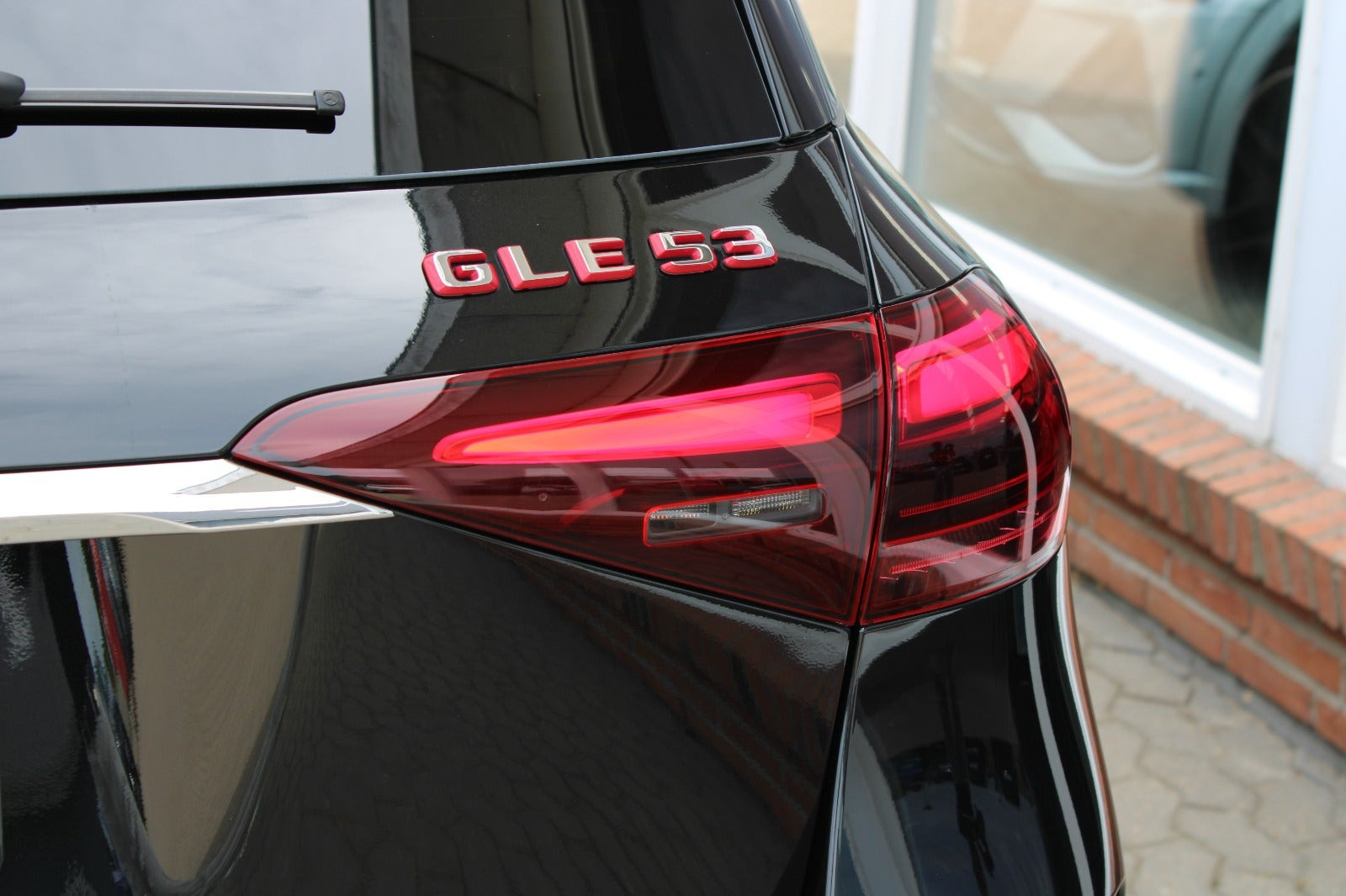 Sort Mercedes GLE53 fra 2025