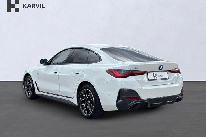 Hvid BMW i4 fra 2023
