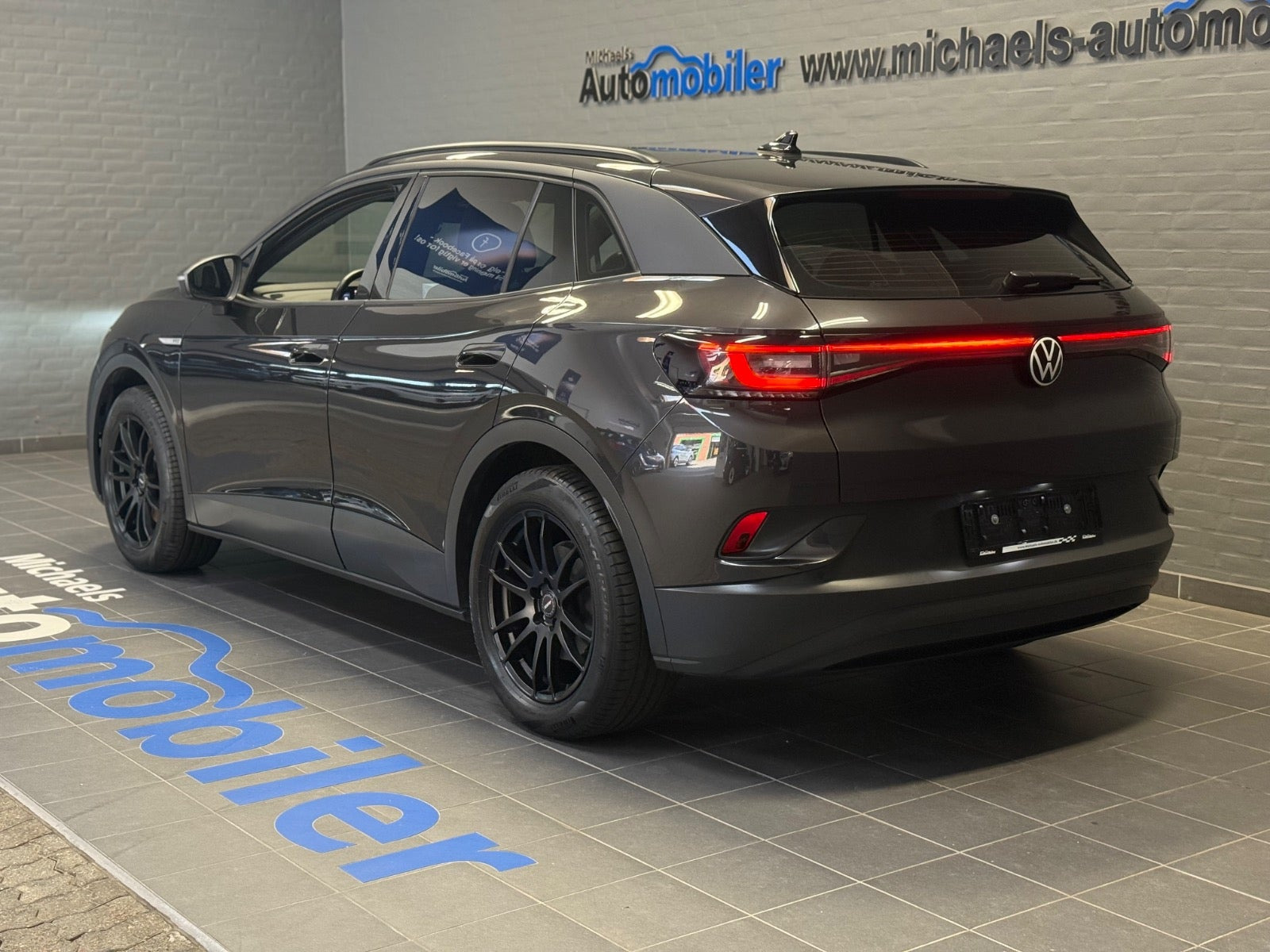 Grå VW ID.4 fra 2022