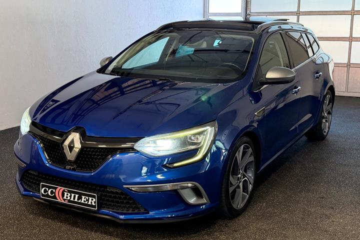 Blå Renault Megane IV fra 2017