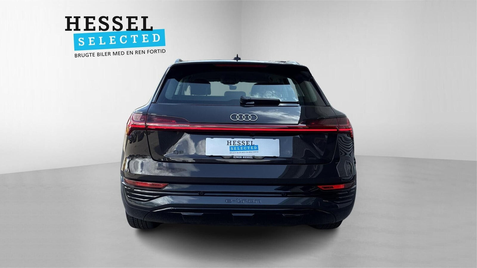 Brun Audi Q8 e-tron fra 2023