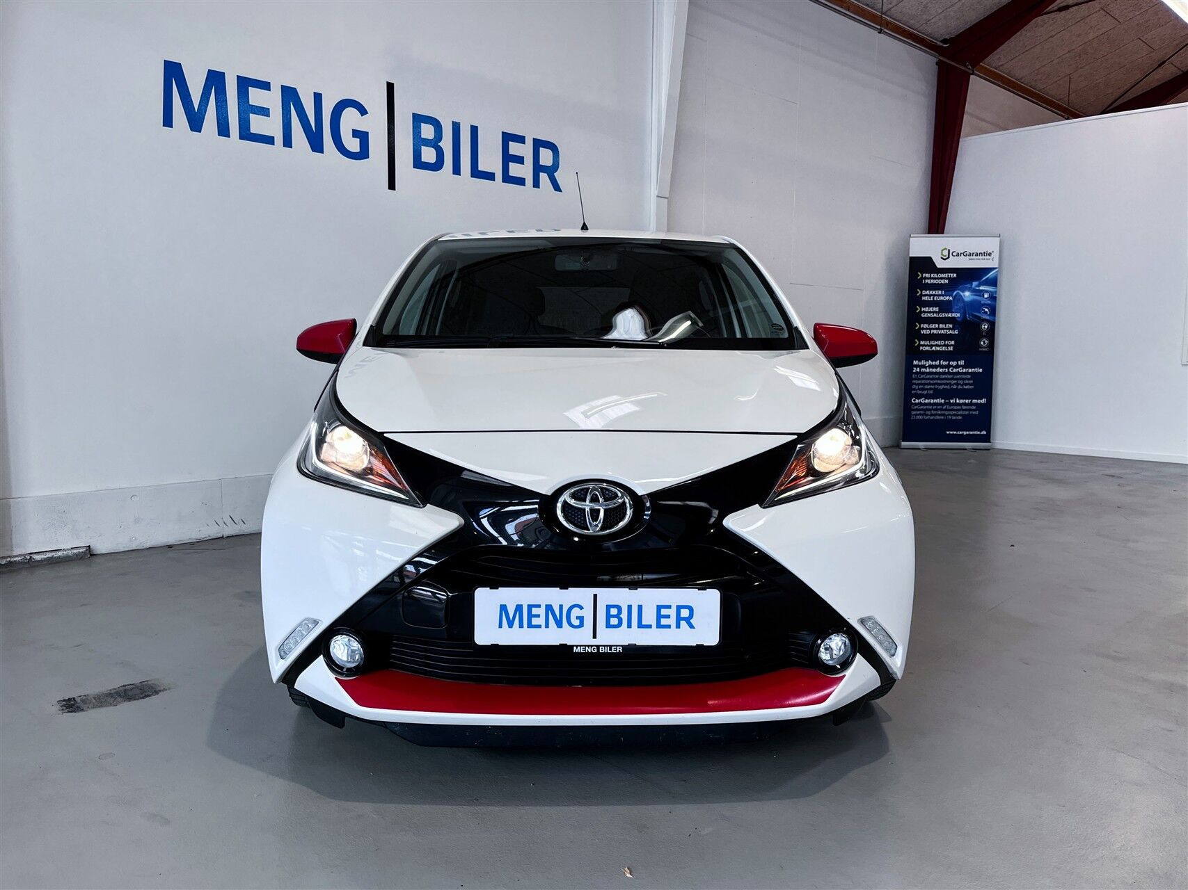 Hvid Toyota Aygo fra 2017