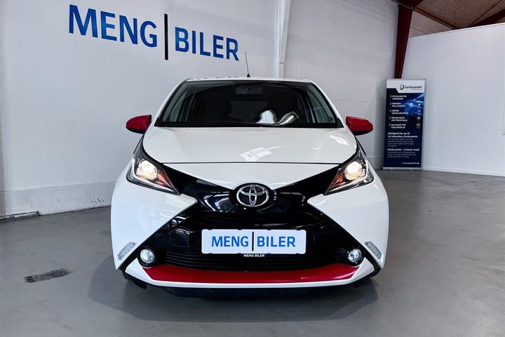 Hvid Toyota Aygo fra 2017