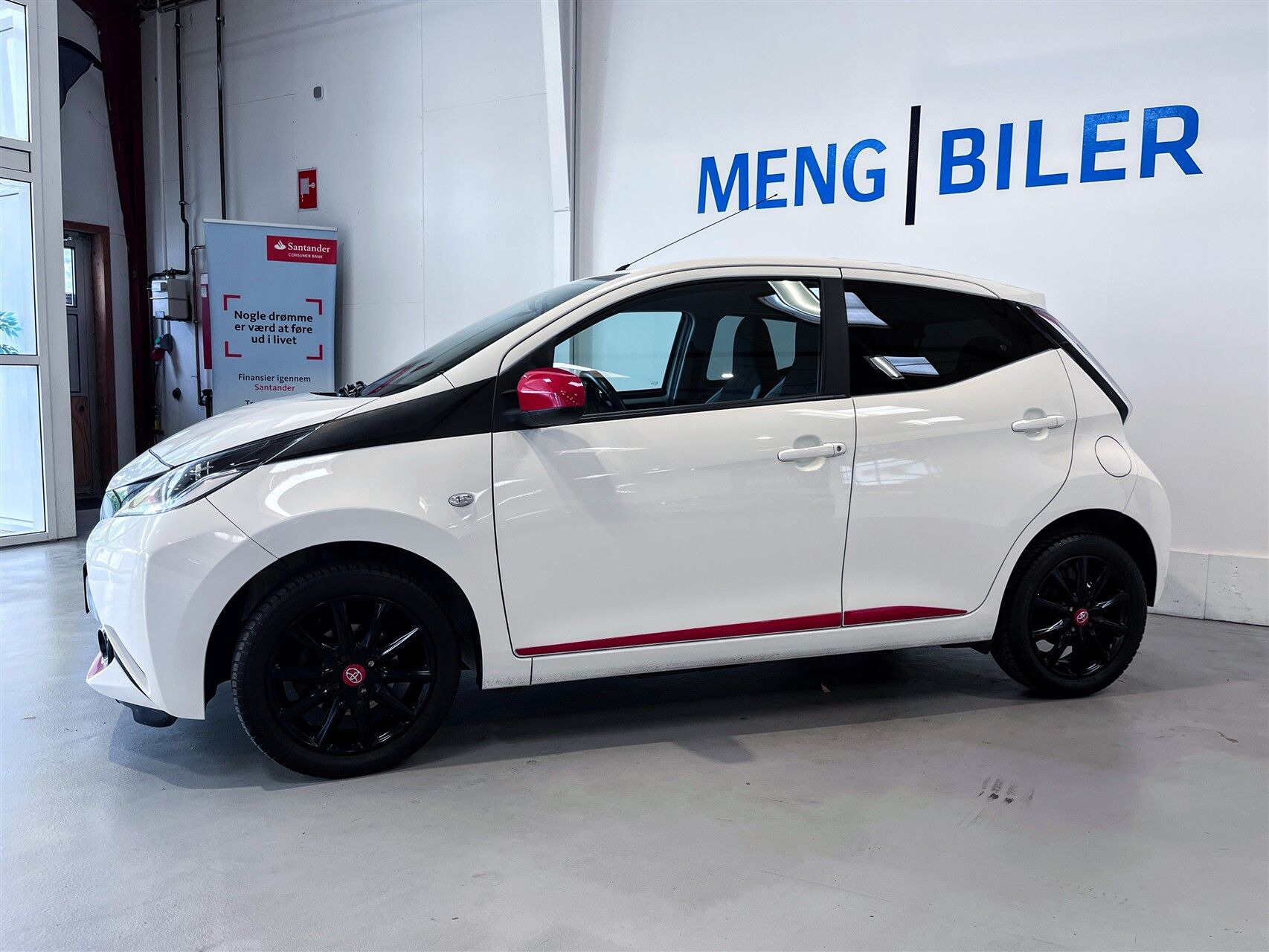 Hvid Toyota Aygo fra 2017